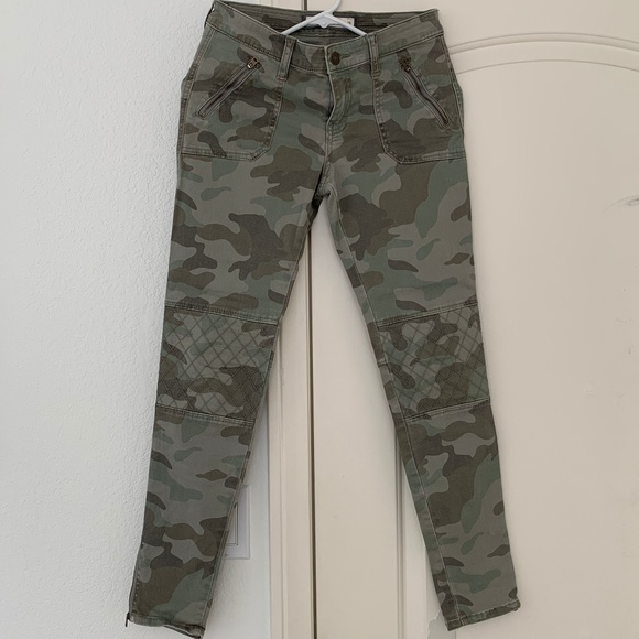 Abercrombie Camouflage Skinny Jeans, Size 2 - Picture 1 of 6